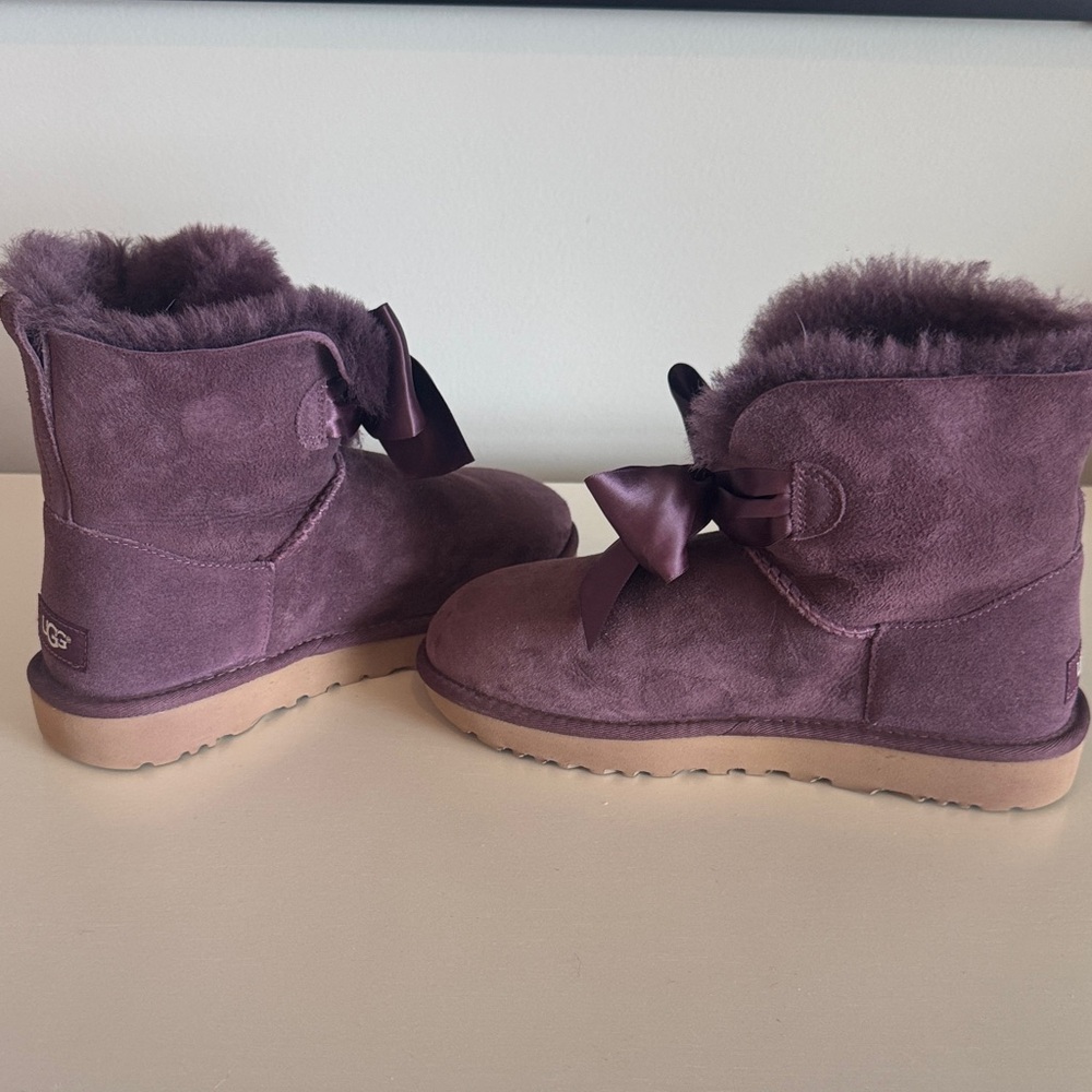 UGG Women's Ankle Boots in Plum with Satin Bow - Picture 4 of 10